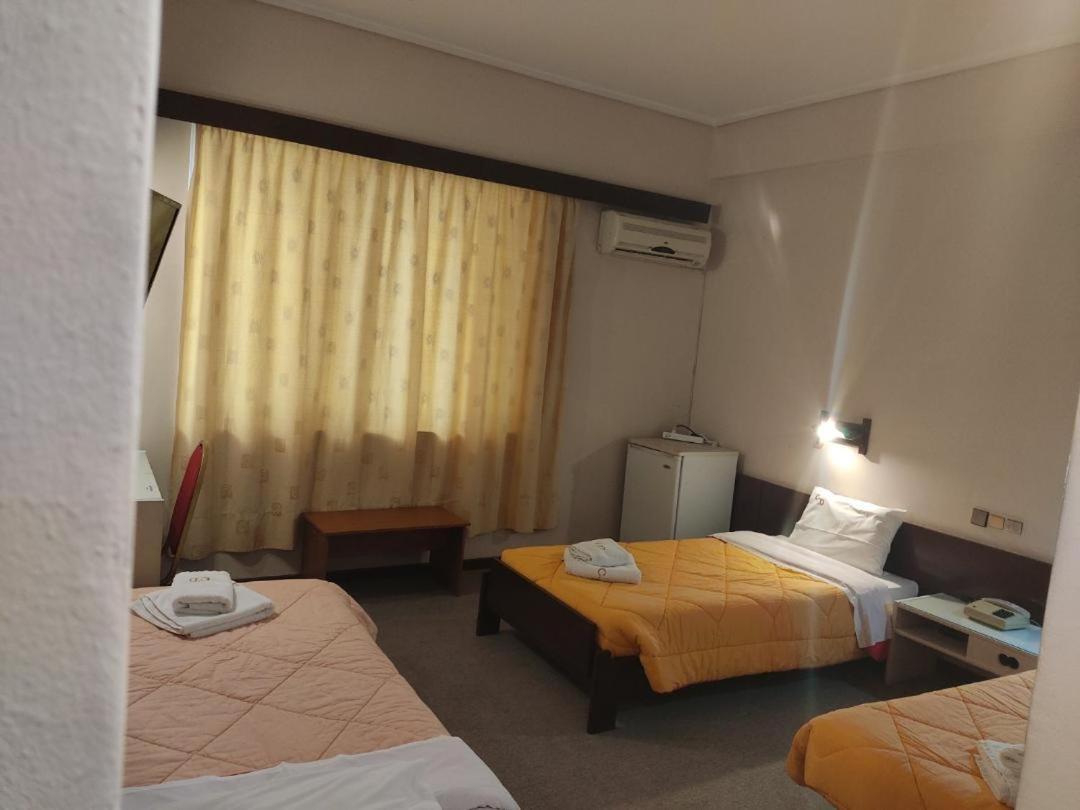 Cavo D' Oro Hotel Piræus Eksteriør billede