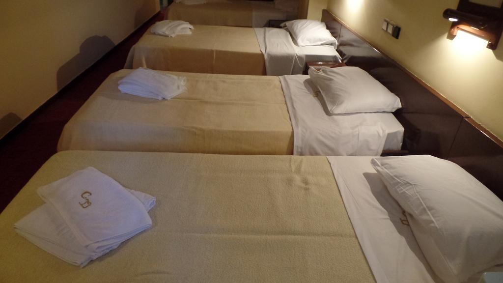 Cavo D' Oro Hotel Piræus Eksteriør billede
