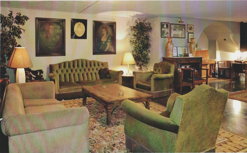 Cavo D' Oro Hotel Piræus Eksteriør billede