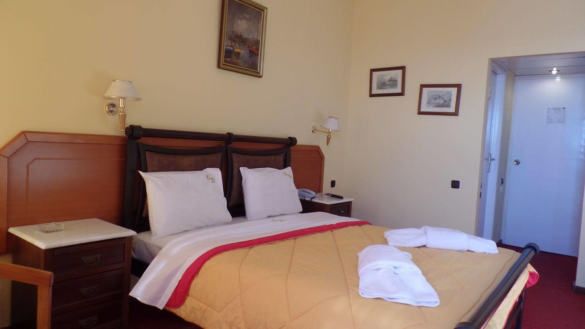 Cavo D' Oro Hotel Piræus Eksteriør billede